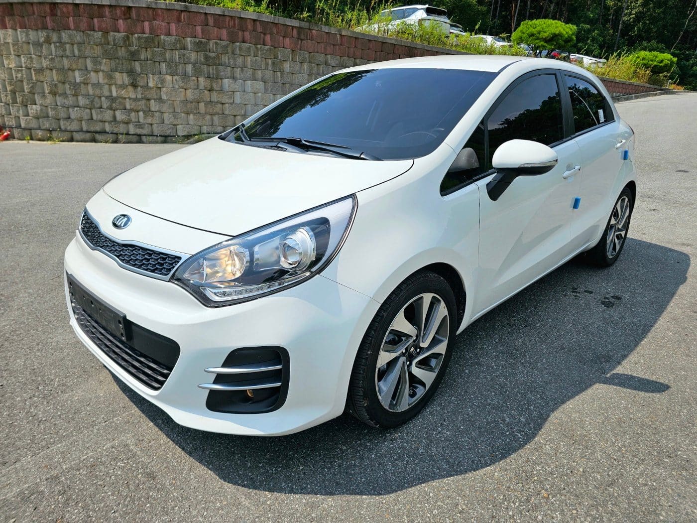 2015 Kia The New Pride 5DR 1.6 GD (573016) pre-producted