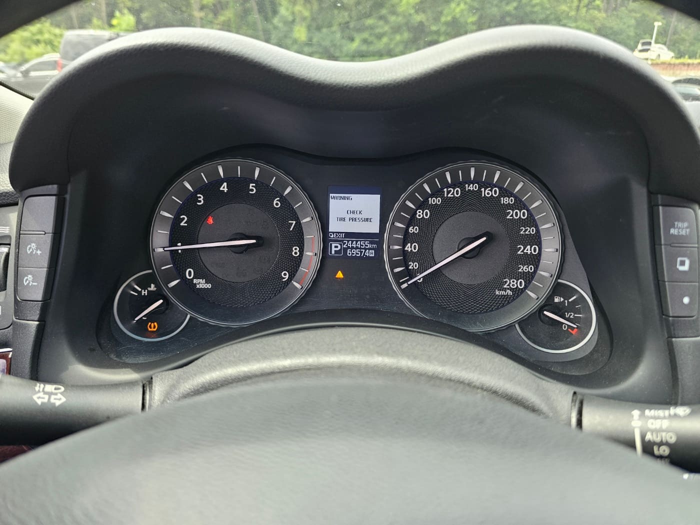 2016 Infiniti Q70 3.7 (S/N: 580157) 41