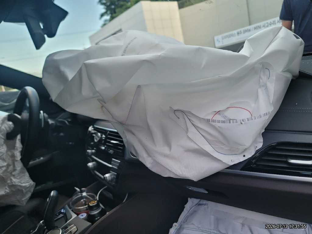 2022 BMW  6 Series GT (G32) 620d xDrive M Sport (L02514) pre-producted 9
