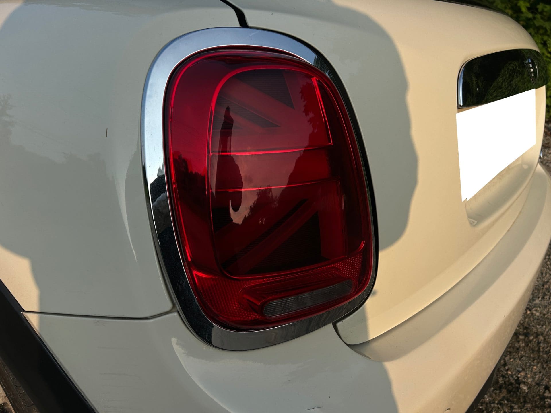 2015 Mini Cooper 5-door (S/N: B05592) 9