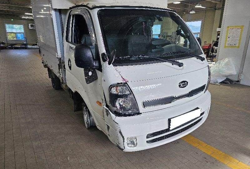 2014 Kia Bongo 3 1.0-ton King Cab (CRDi) (893403) pre-producted