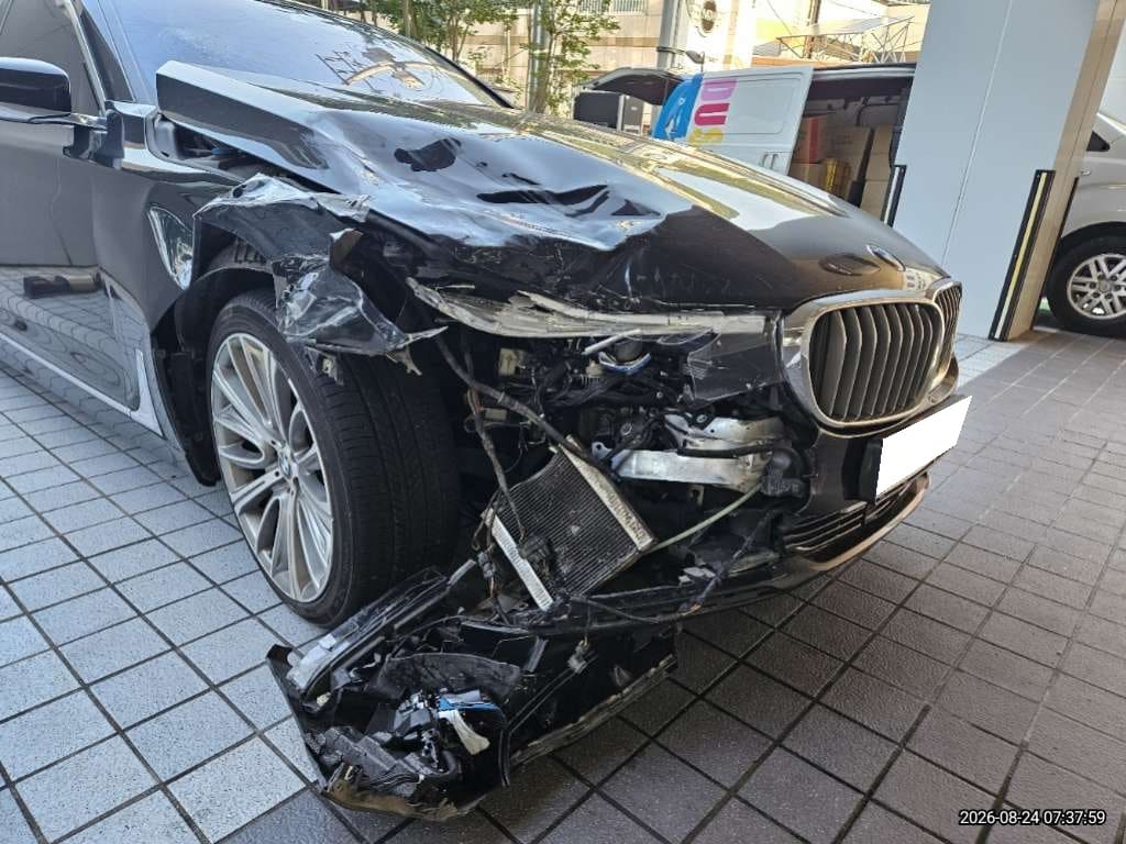 2018 BMW 750Li xDrive (236206) pre-producted 2