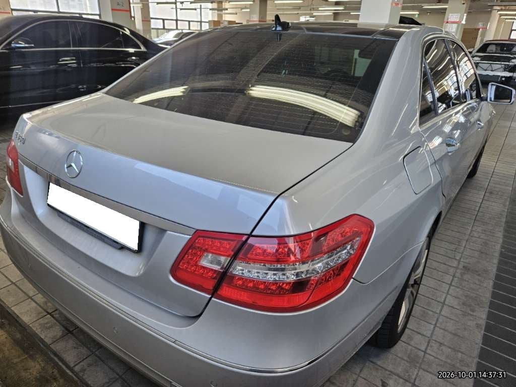 2011 Benz E-Class W212 E350 (388049) pre-producted 5