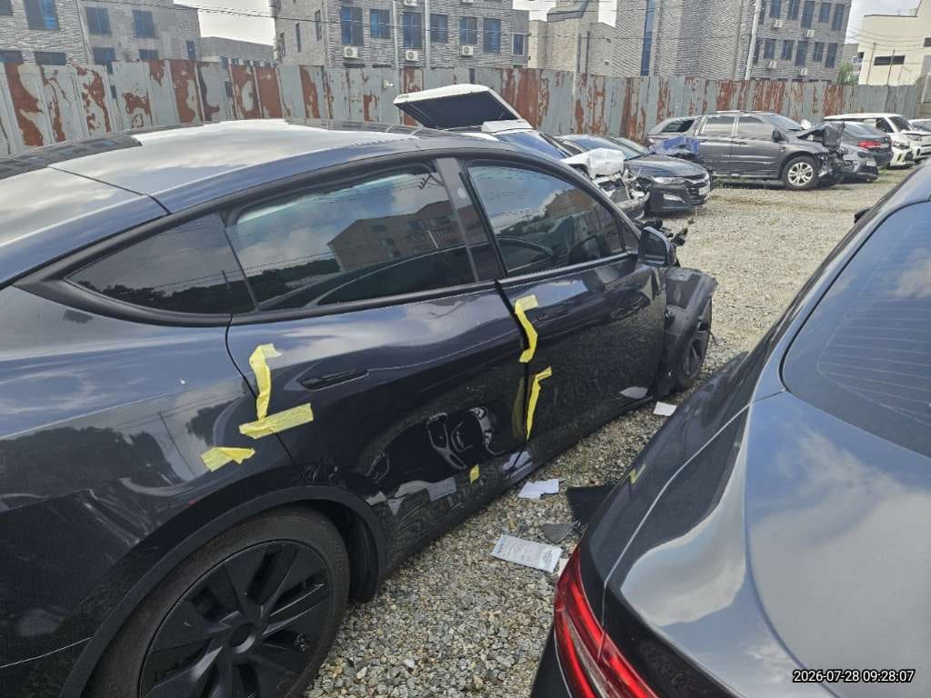 2025 Tesla Model Y RWD (563398) pre-producted 2