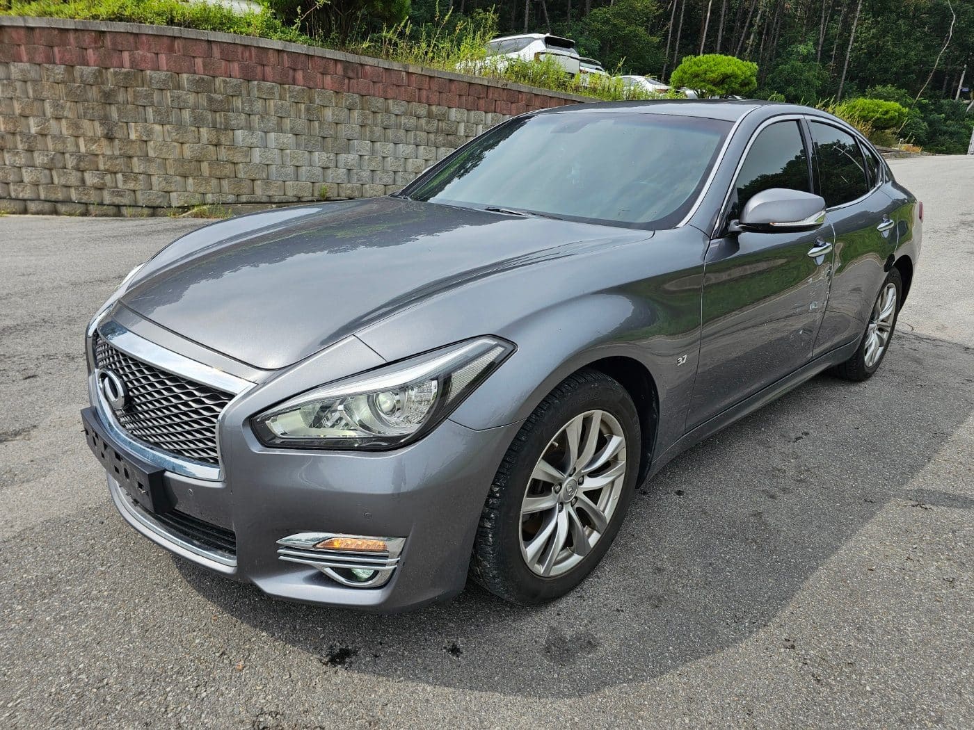 2016 Infiniti Q70 3.7 (S/N: 580214)