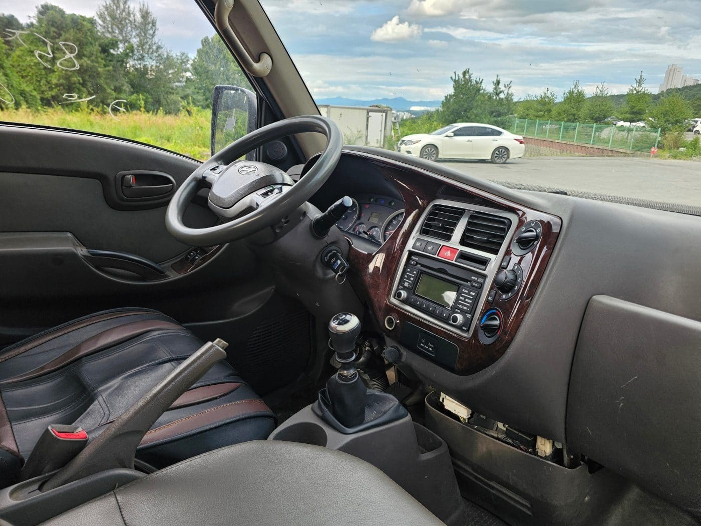 2012 Hyundai Porter 2 1.0-ton Super Cab (CRDi) (S/N: 891245) 29