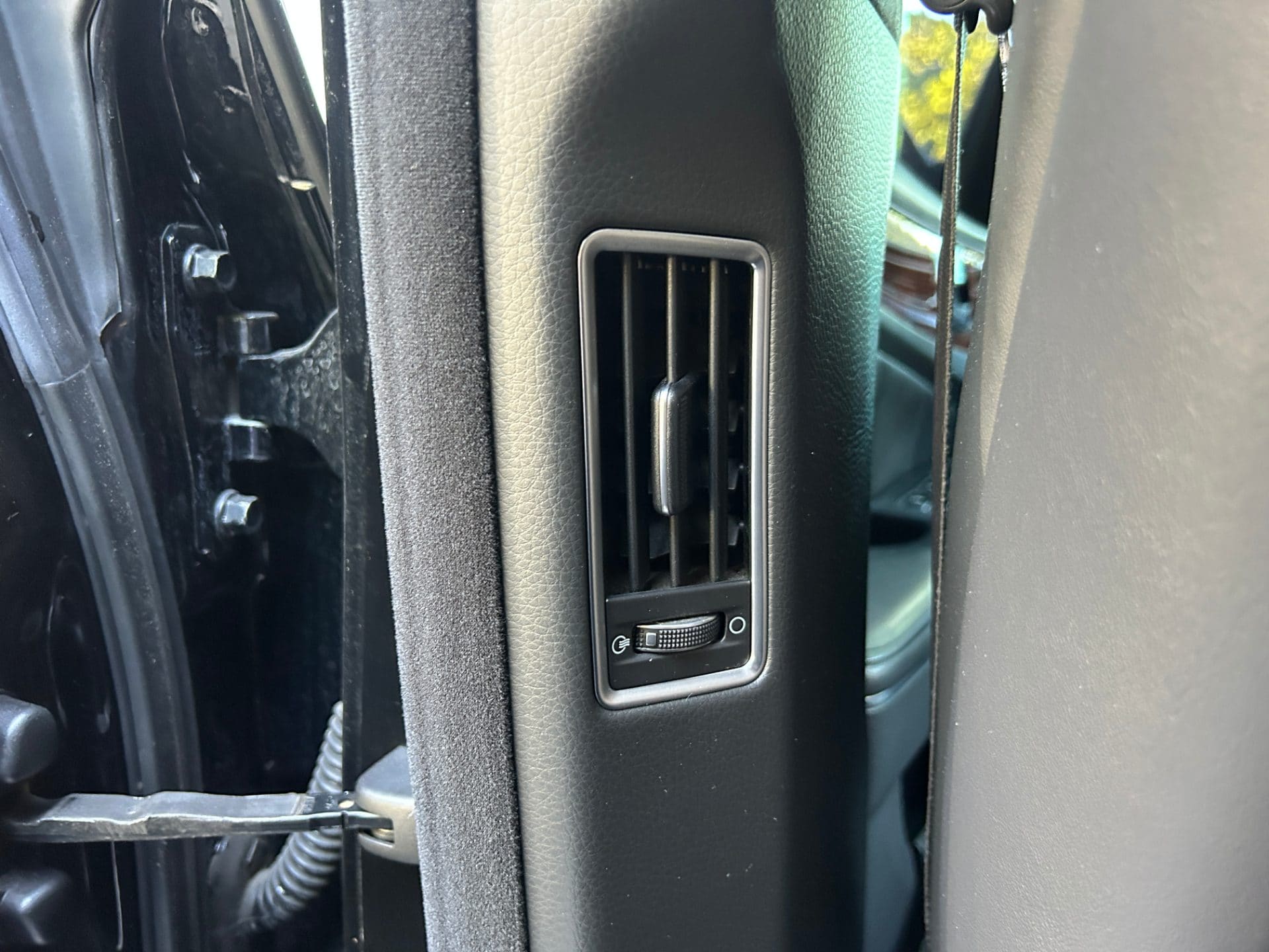 2015 Hyundai Equus VS500 (S/N: 090613) 48