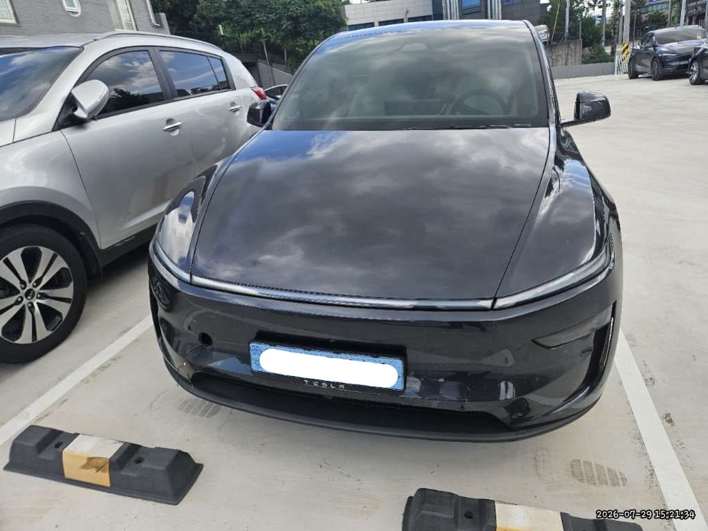 2025 Tesla Model Y Long Range AWD [RB Auction]