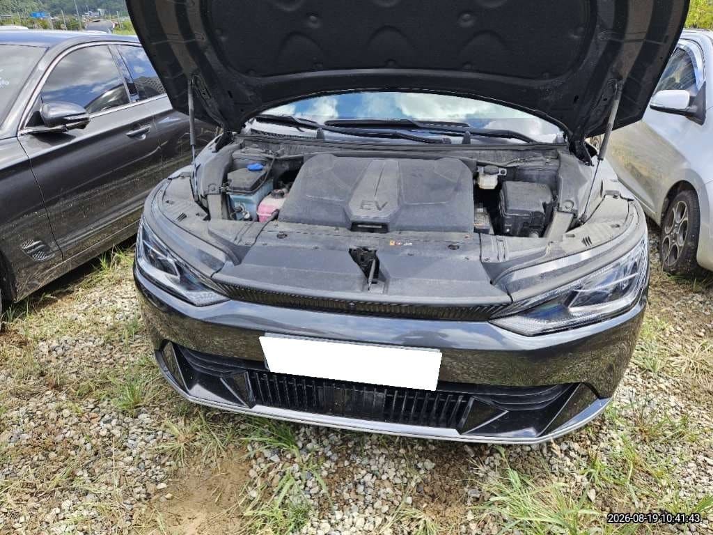 2022 Hyundai EV6 Long Range (010770) pre-producted