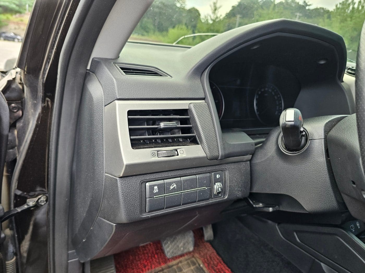 2018 KGM Rexton Sports 4WD Diesel 2.2 (S/N: 004804) 33
