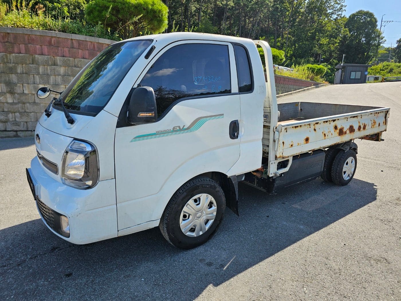 2021 Kia Bongo 3 (EV) 1.0-ton King Cab 2WD (S/N: 015527)