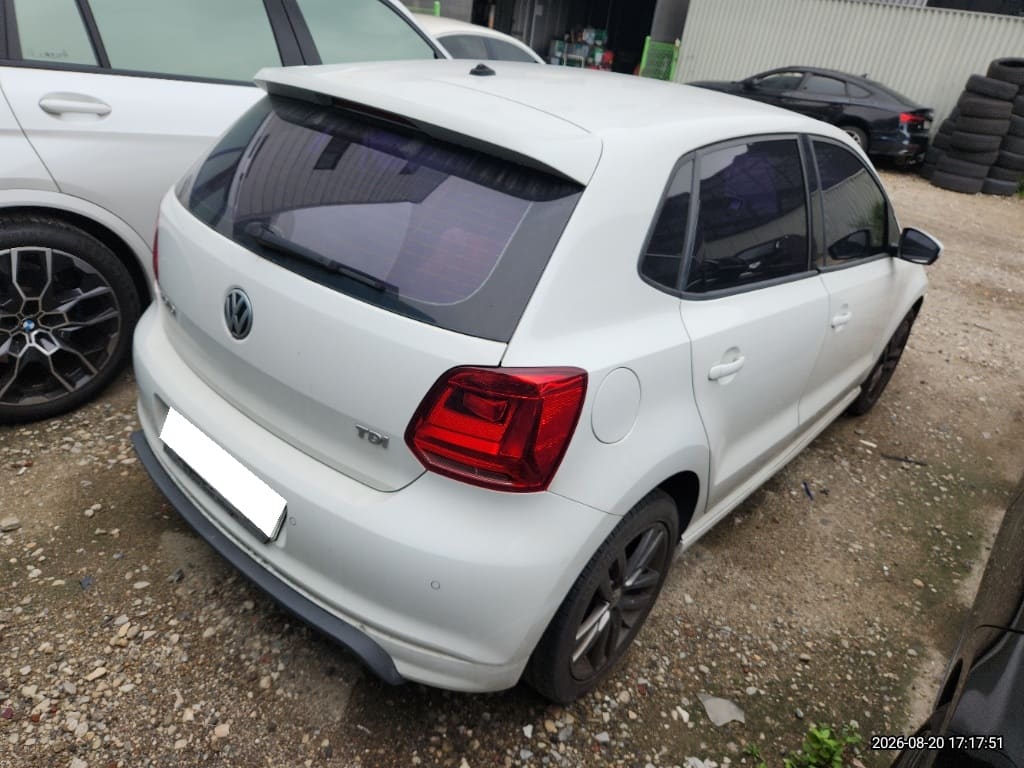 2015 Volkswagen Polo 1.4 TDI (193626) pre-producted 3