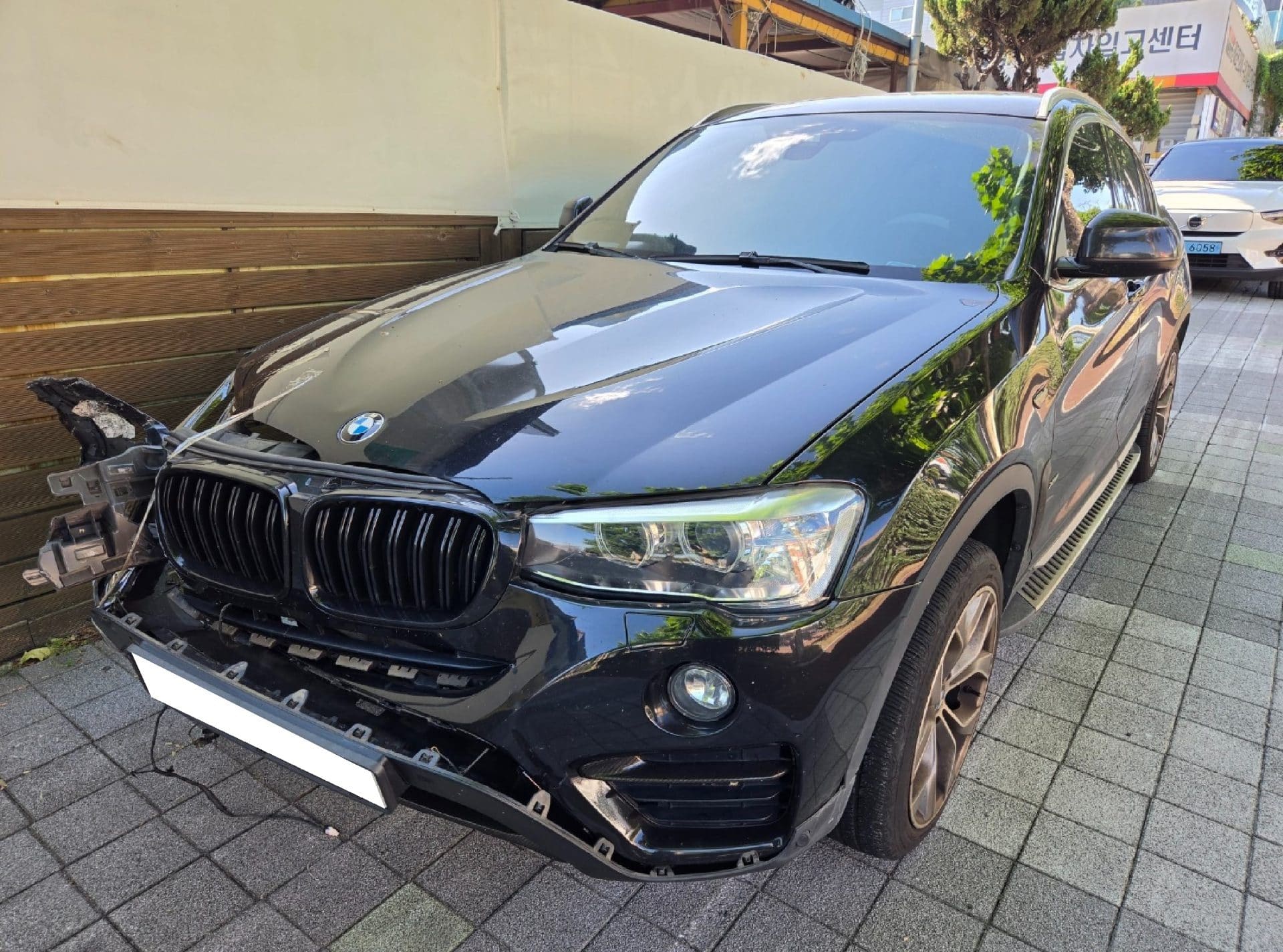 2016 BMW X4 (F26) xDrive 20d (S/N: T29269) [RB Auction]