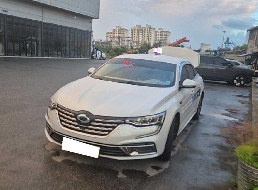 2023 Renault The New SM6 2.0 LPe (S/N: 042935) [RB Auction]