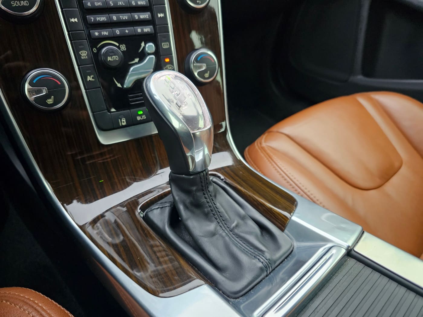 2013 Volvo New S60 T4 (S/N: 174779) 46