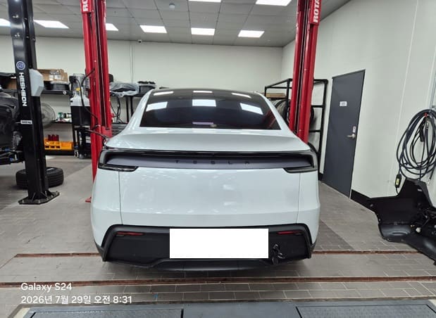 2026 Tesla  Model Y (S/N: 831215) [RB Auction]