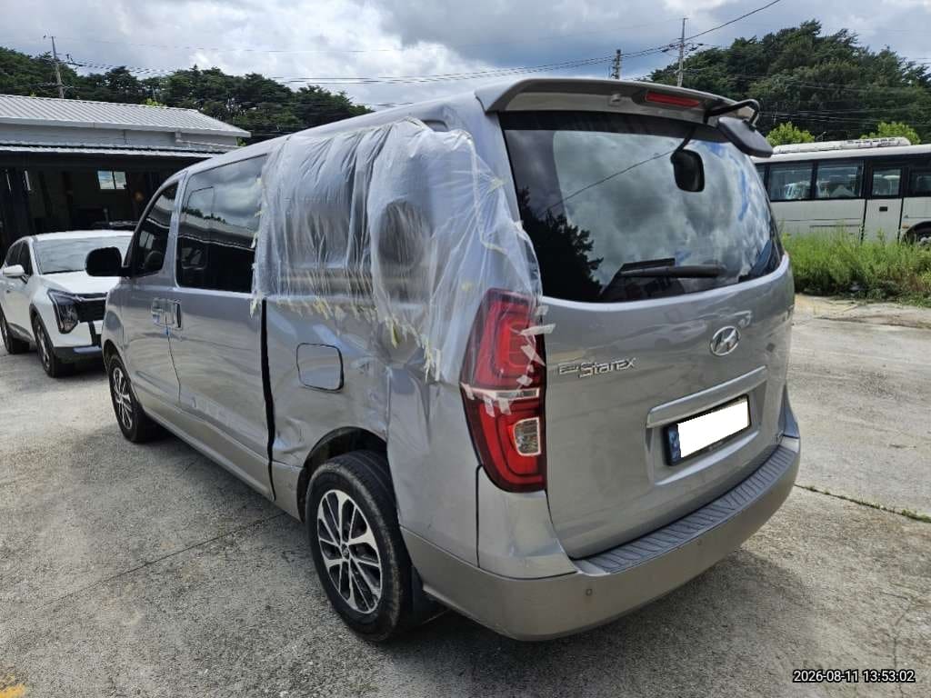 2021 Hyundai The New Grand Starex 4WD Urban (159724) pre-producted 2
