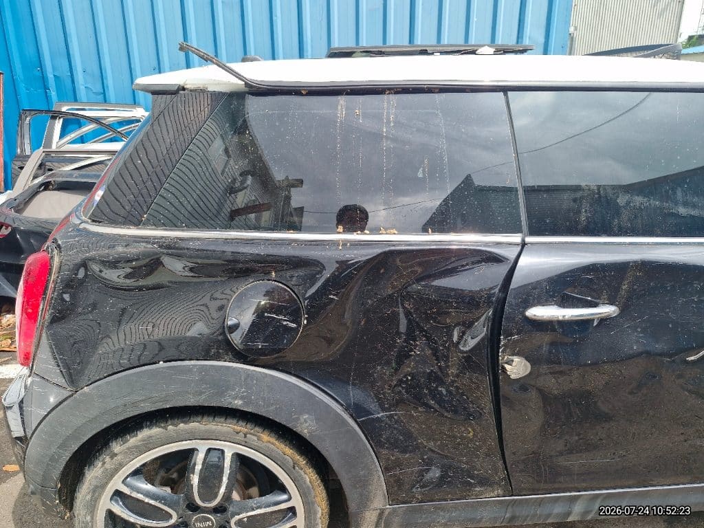 2017 Mini Cooper D (C12637) pre-producted 3