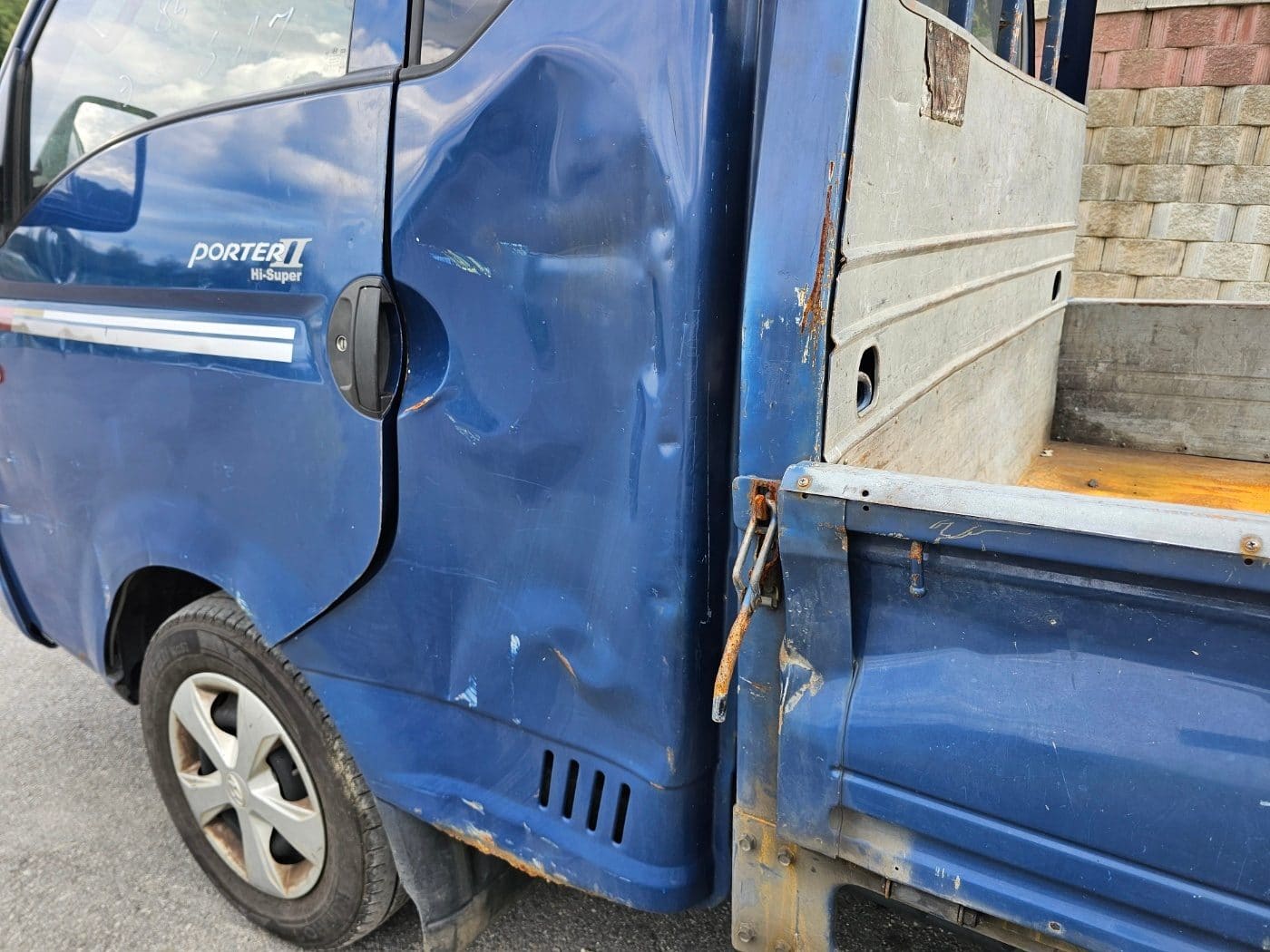 2012 Hyundai Porter 2 1.0-ton Super Cab (CRDi) (S/N: 891245) 35