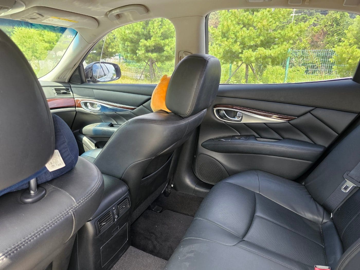 2016 Infiniti Q70 3.7 (S/N: 580157) 29
