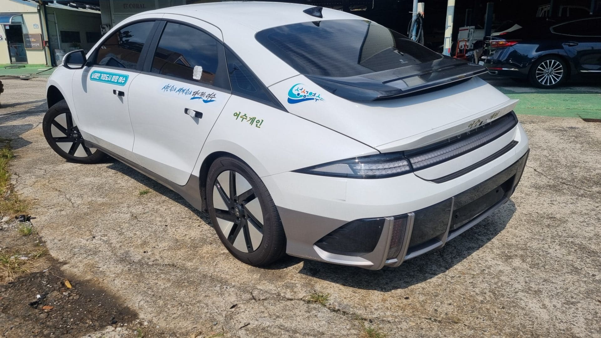 2025 Hyundai IONIQ 6 Long Range Exclusive (093900) pre-producted 4