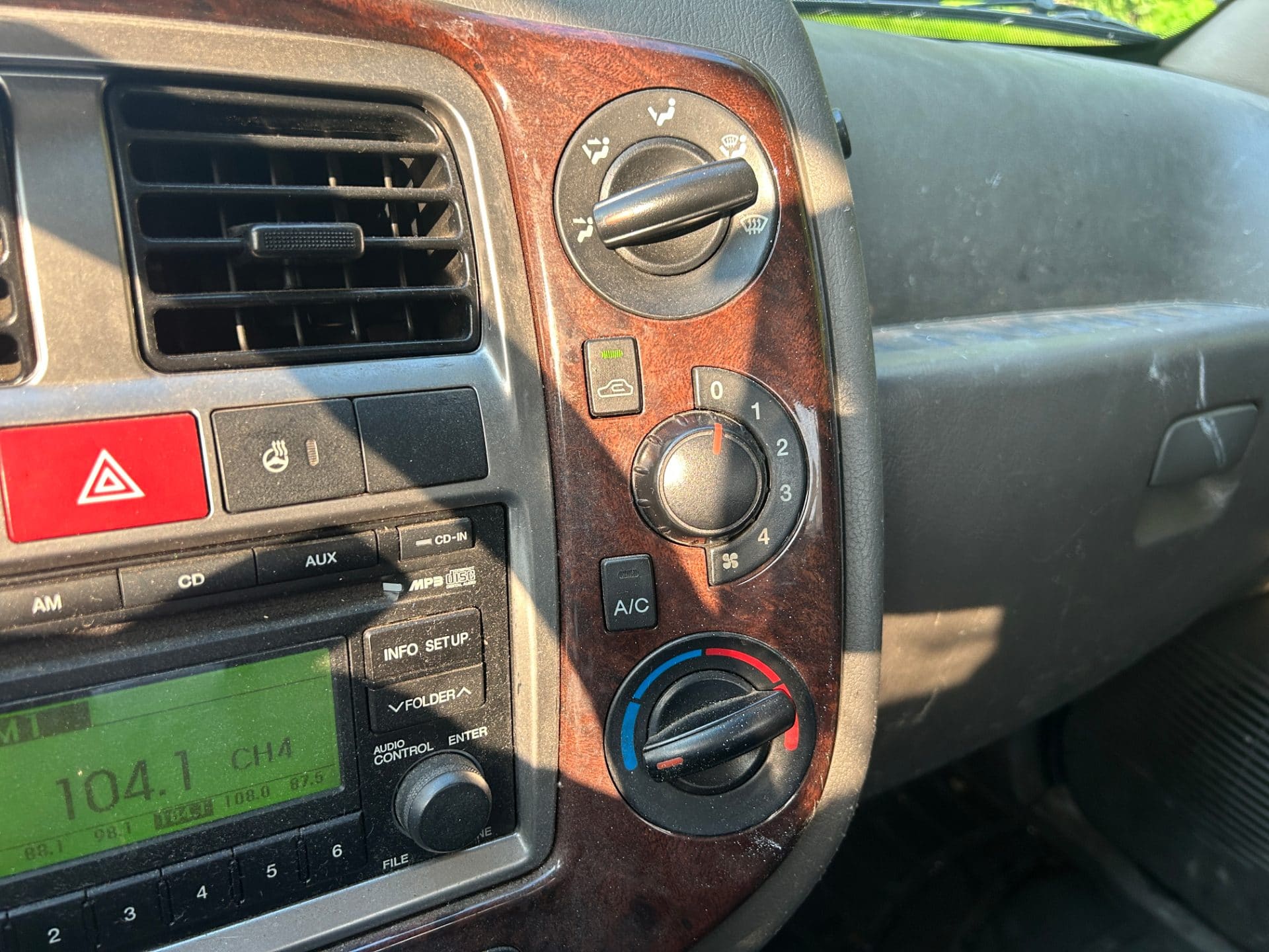 2014 Hyundai Porter 2 1.0-ton Super Cab (CRDi) (S/N: 054452) 25
