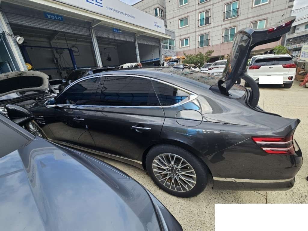 2023 Genesis G80 (RG3) 2.5 Gasoline (172650) pre-producted 4