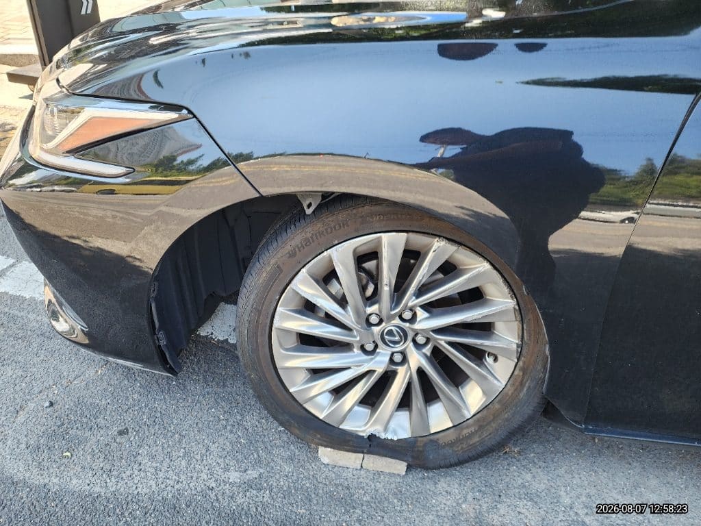 2023 Lexus  ES300h 7th Gen (015028) pre-producted 4