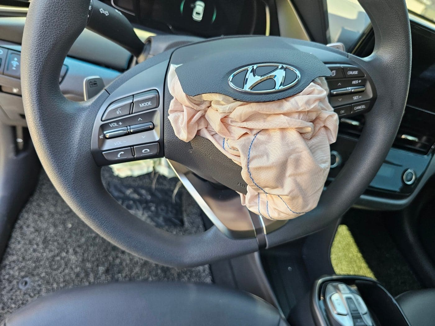 2020 Hyundai The New Ioniq Electric N (S/N: 070004) 37