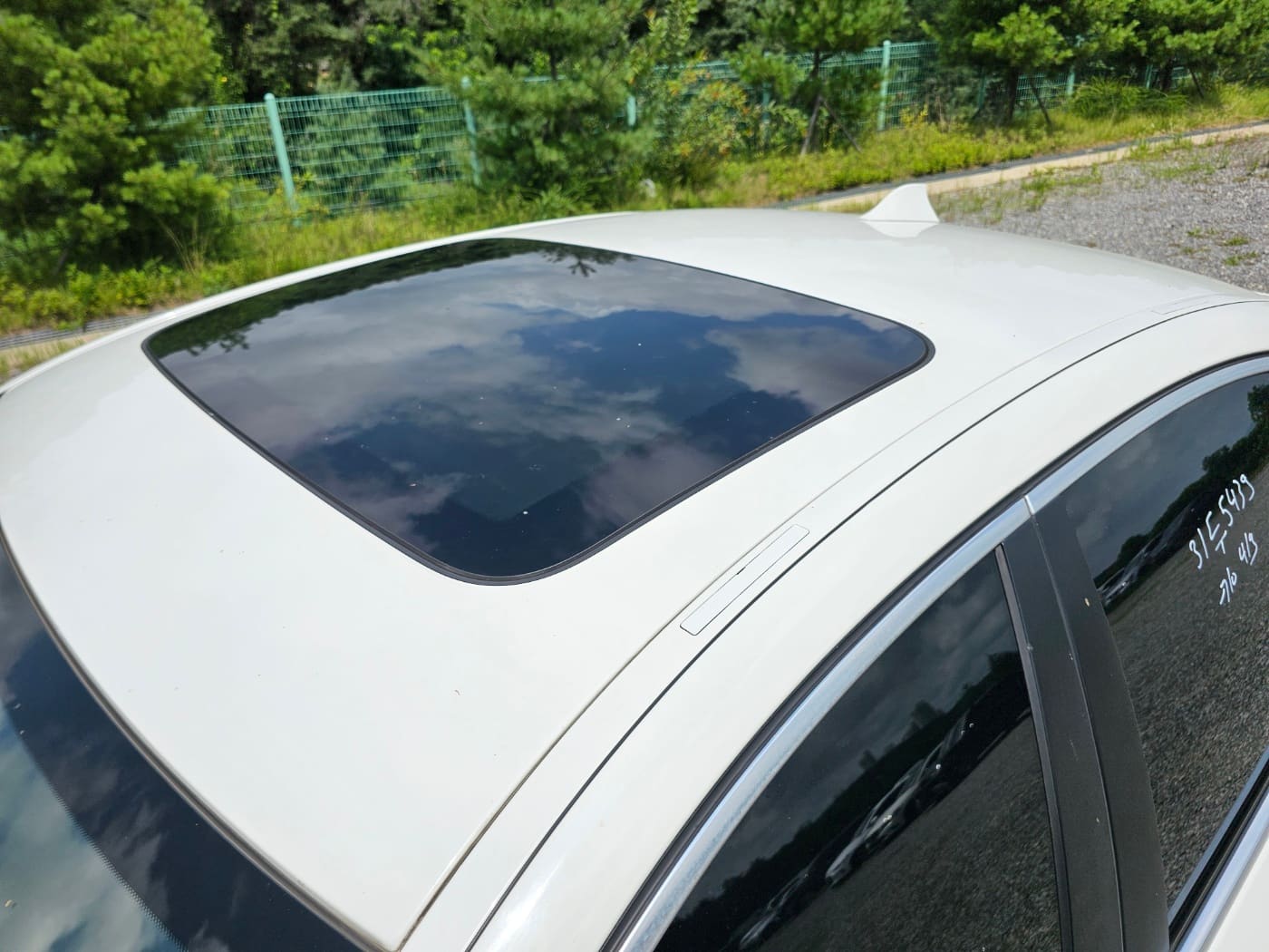 2013 BMW  5 Series (F10) 520d (S/N: Y57947) 19