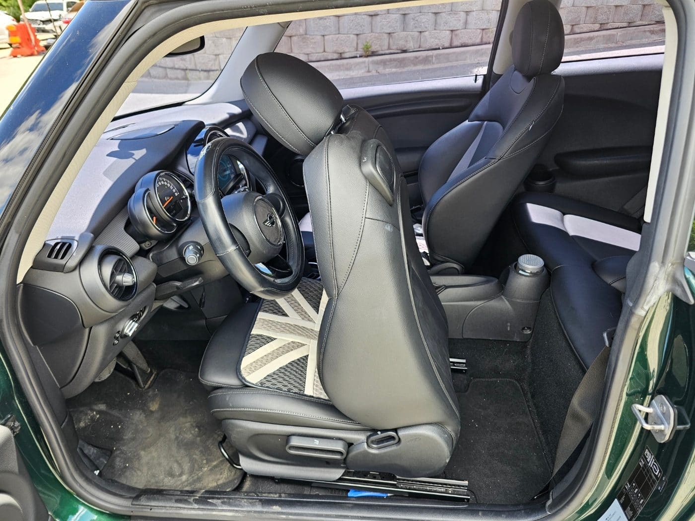 2015 Mini Cooper D (S/N: 957011) 30