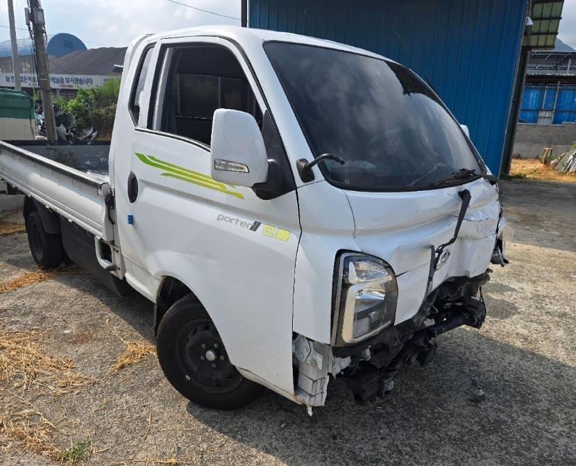 2021 Hyundai Porter 2 (EV) 1.0-ton Super Cab (S/N: 024095) [RB Auction]