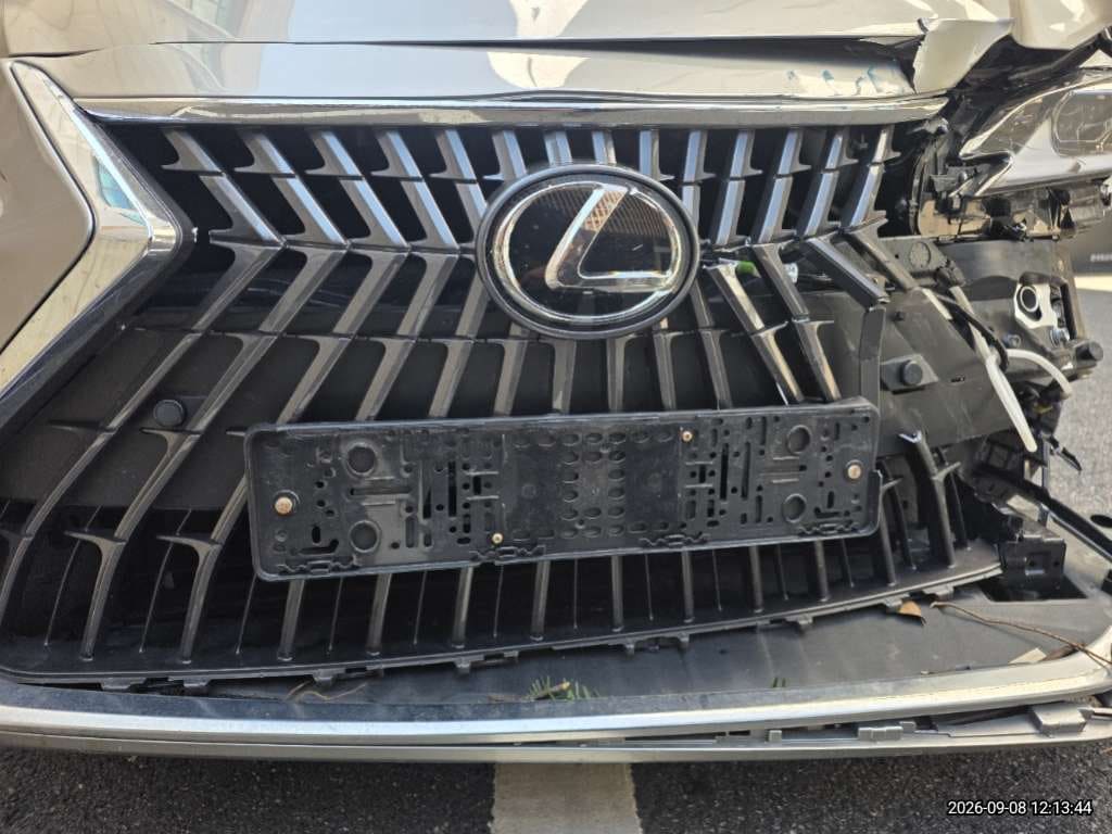2025 Lexus ES300h 7th Gen (023201) pre-producted 7