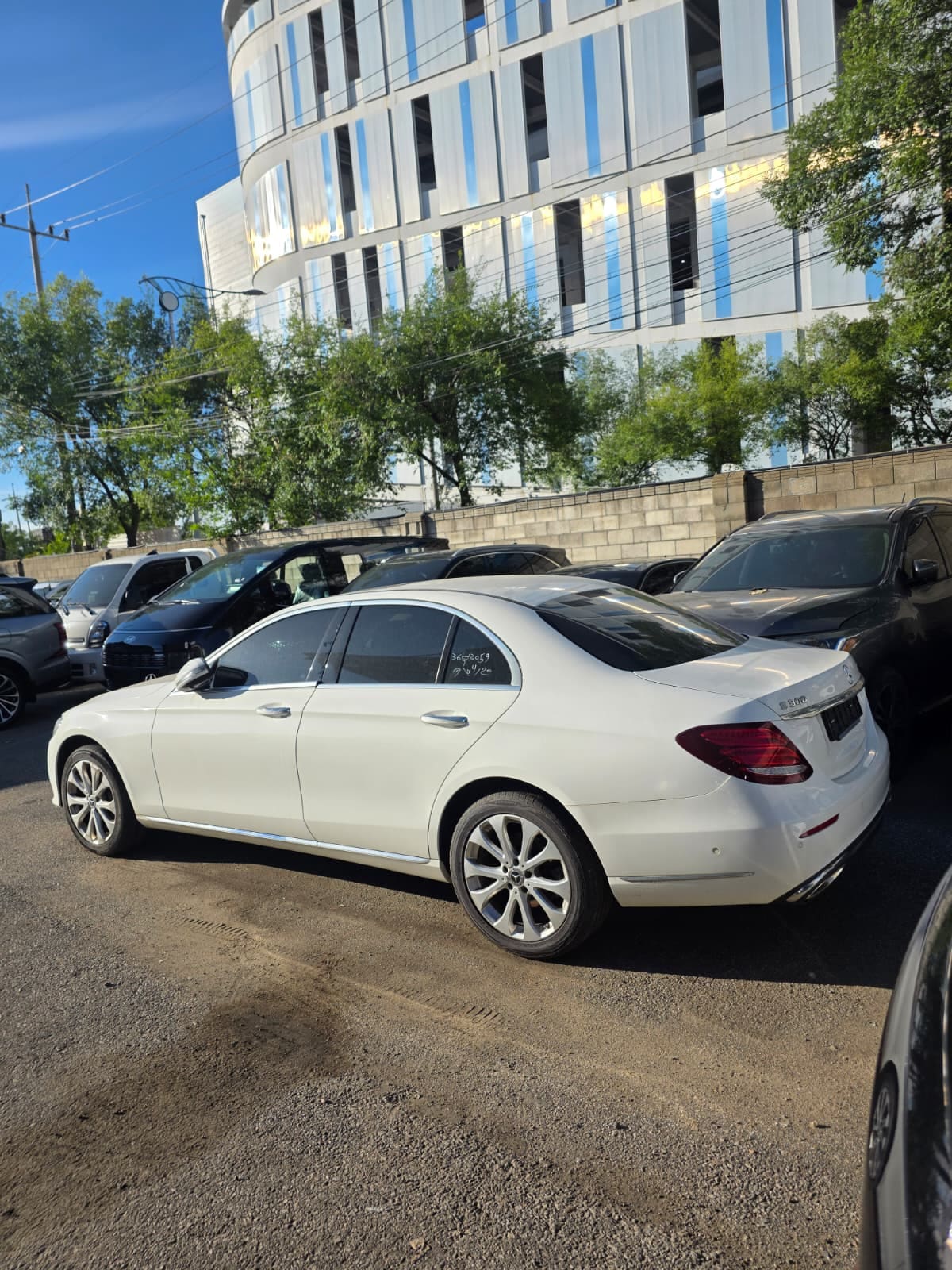 2018 Benz E-Class W213 E300 4MATIC Exclusive (423232) pre-producted 4
