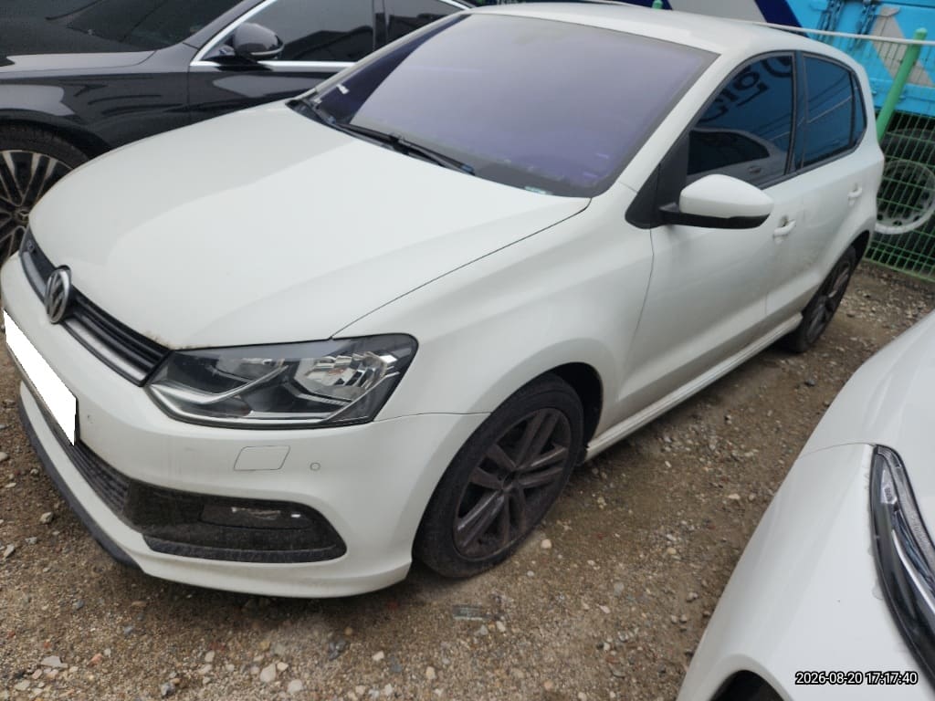 2015 Volkswagen Polo 1.4 TDI (193626) pre-producted 4