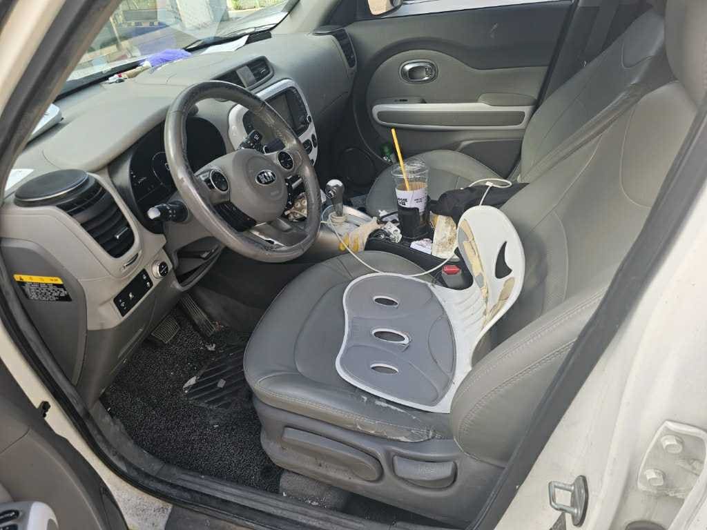 2018 Kia Soul EV (029615) pre-producted 4