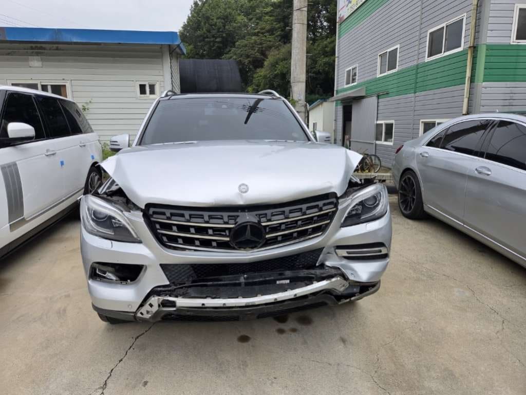 2015 Benz New M-Class (W166) ML350 BlueTEC 4MATIC (559089) pre-producted 5