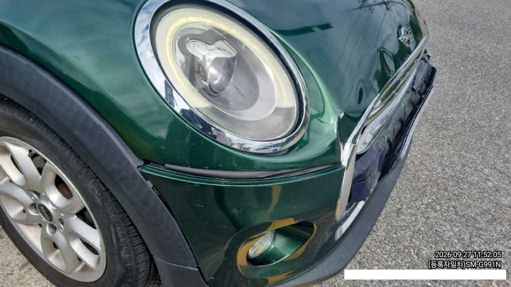 2016 MINI Cooper D (B42466) pre-producted 4