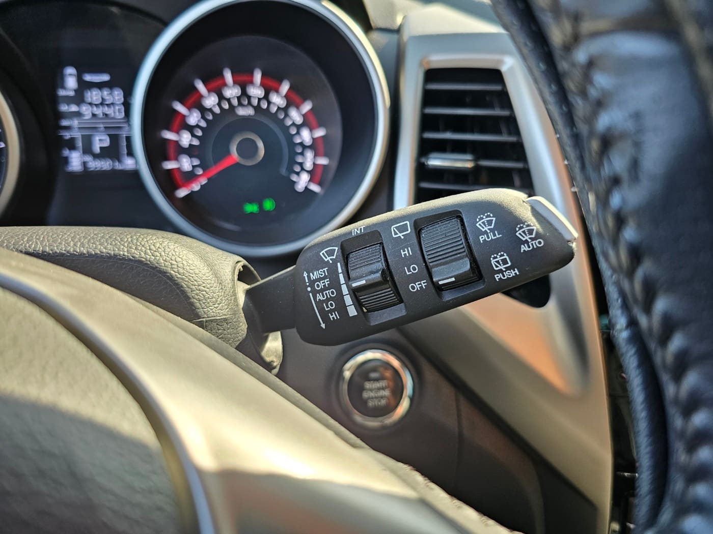 2016 SsangYong Tivoli Gasoline 2WD (S/N: 098670) 39