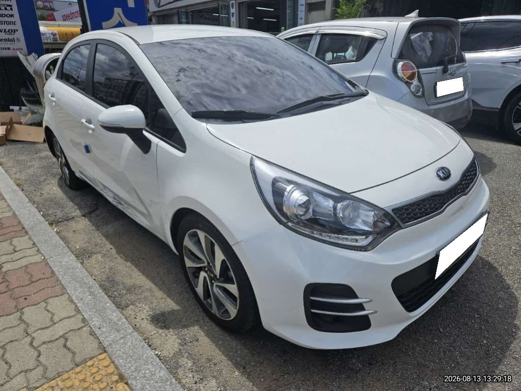 2015 Kia The New Pride 5DR 1.6 GD (573016) pre-producted