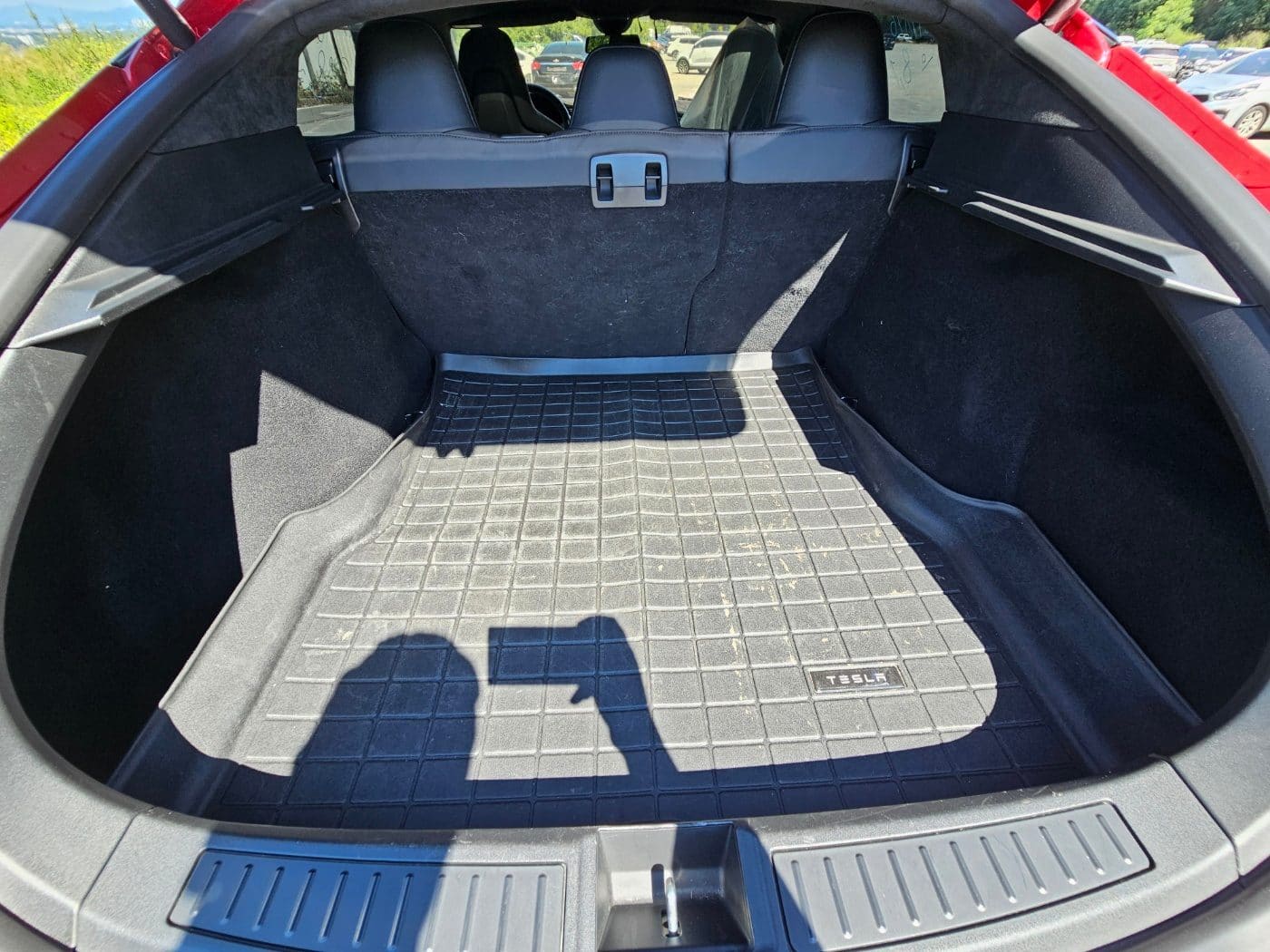 2014 Tesla Model S Performance (S/N: P63705) 14
