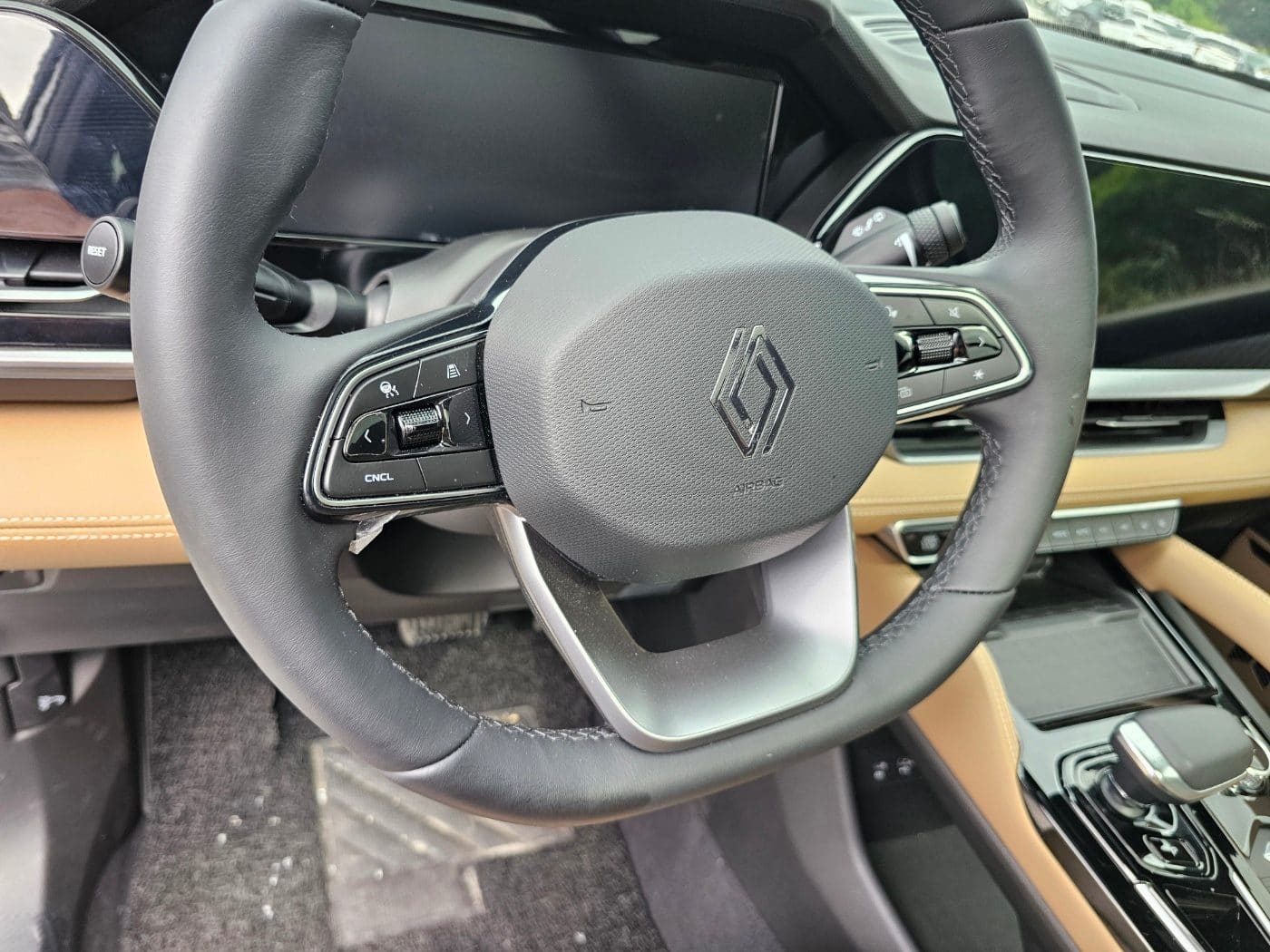 2026 Renault Gran Koleos Gasoline 2.0 Iconic 4WD (S/N: 007880) 37