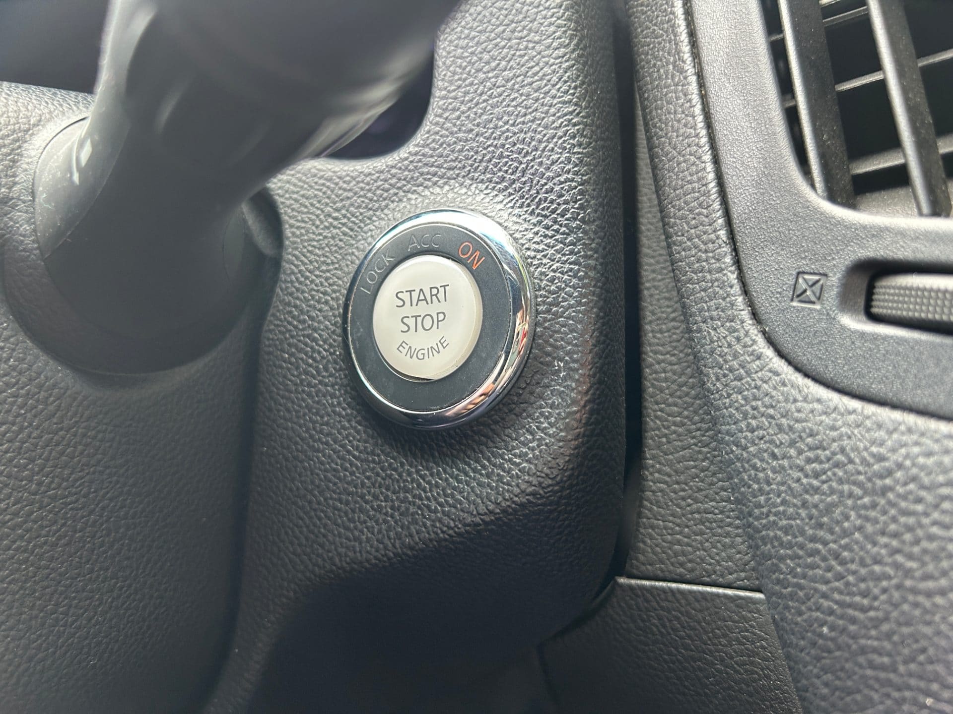 2010 Infiniti G37 Sedan S (S/N: 410967) 56