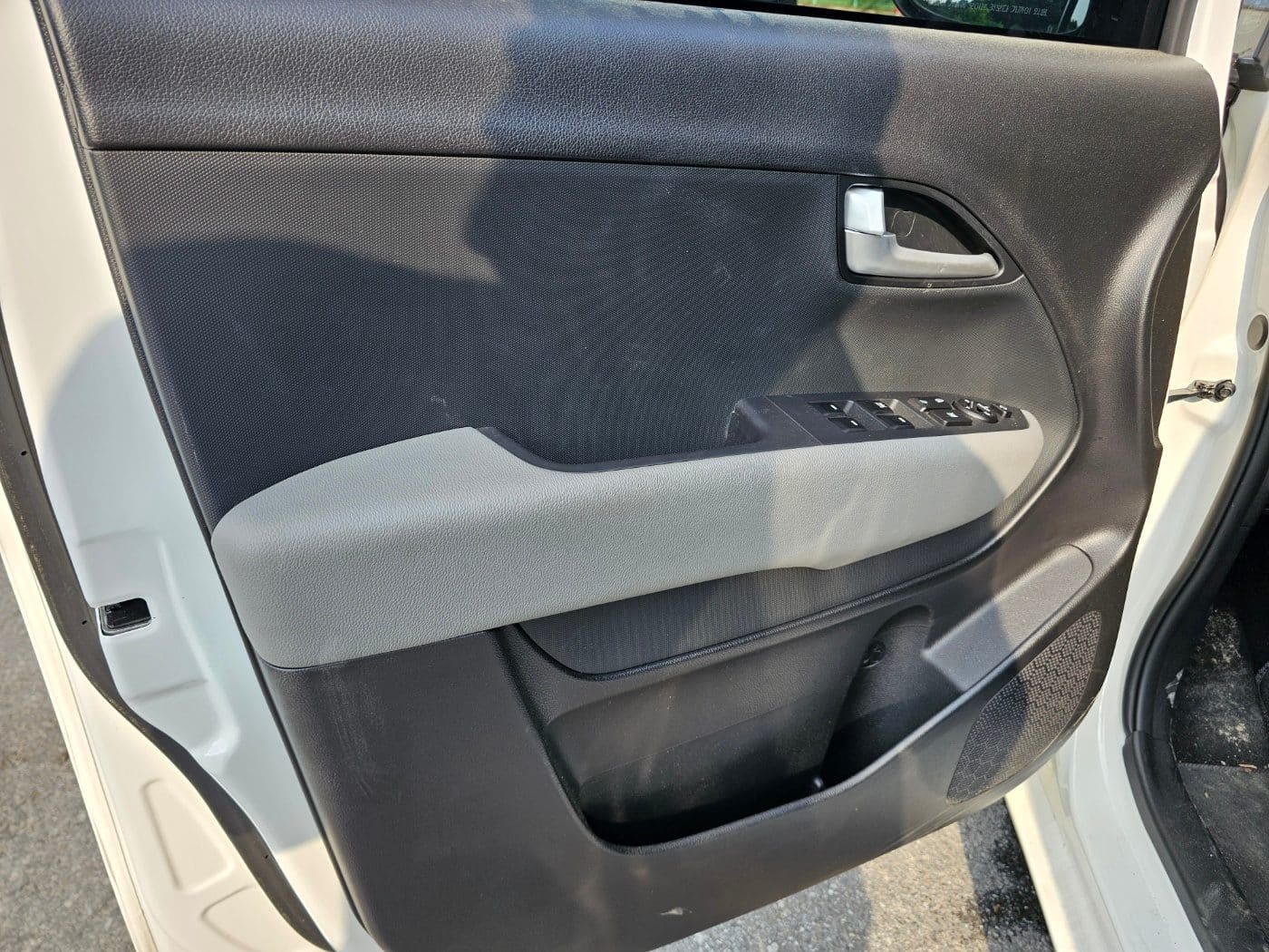 2023 Kia The New Ray (352199) pre-producted 32