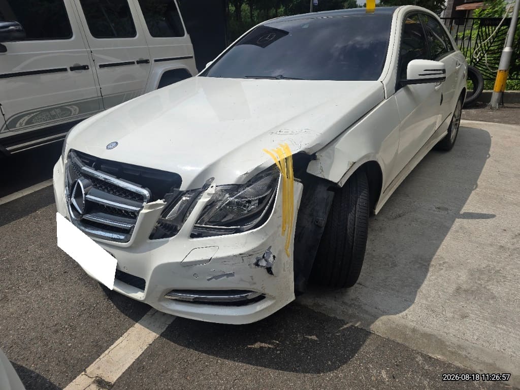 2013 Benz E-Class W212 E220 (755092) pre-producted