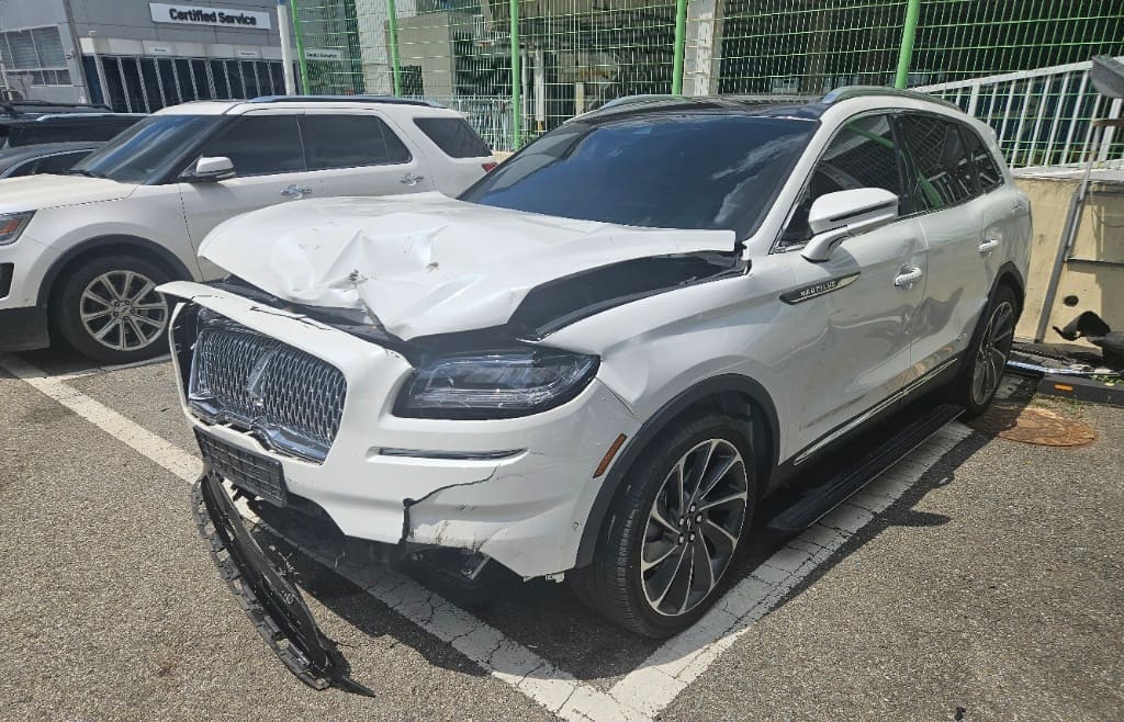 2022 Lincoln Nautilus 2.7 202 AWD (L01899) pre-producted