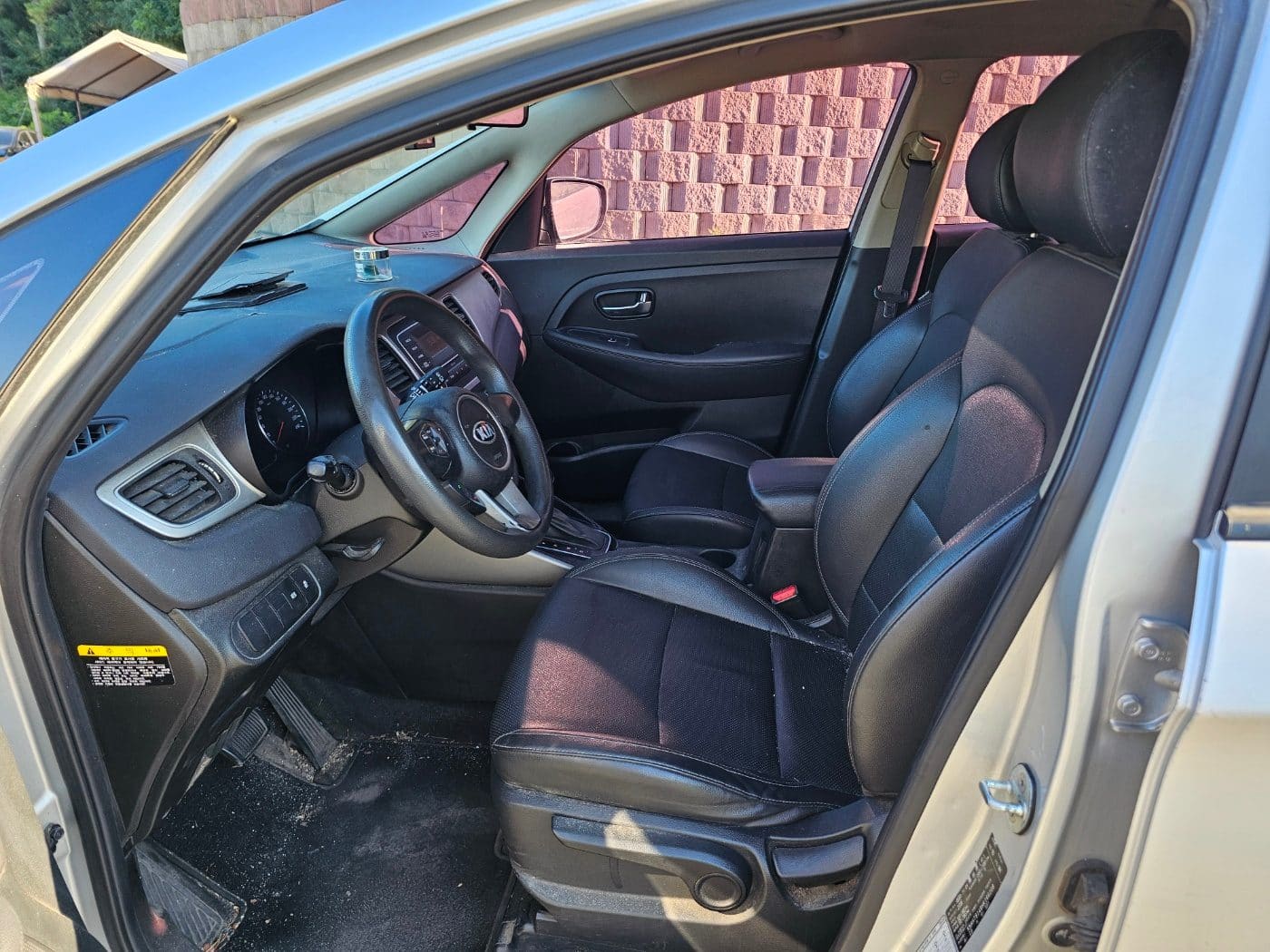2017 Kia The New Carens 2.0 LPI (S/N: 166208) 37