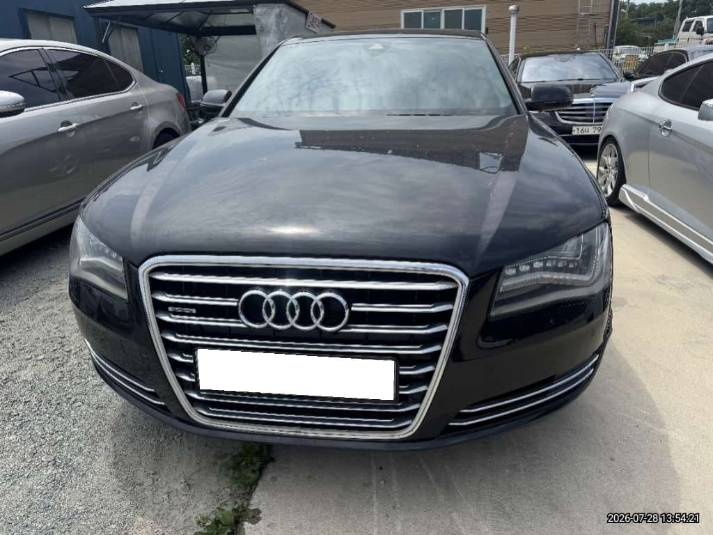 2011 Audi New A8 4.2 FSI Quattro (009190) pre-producted