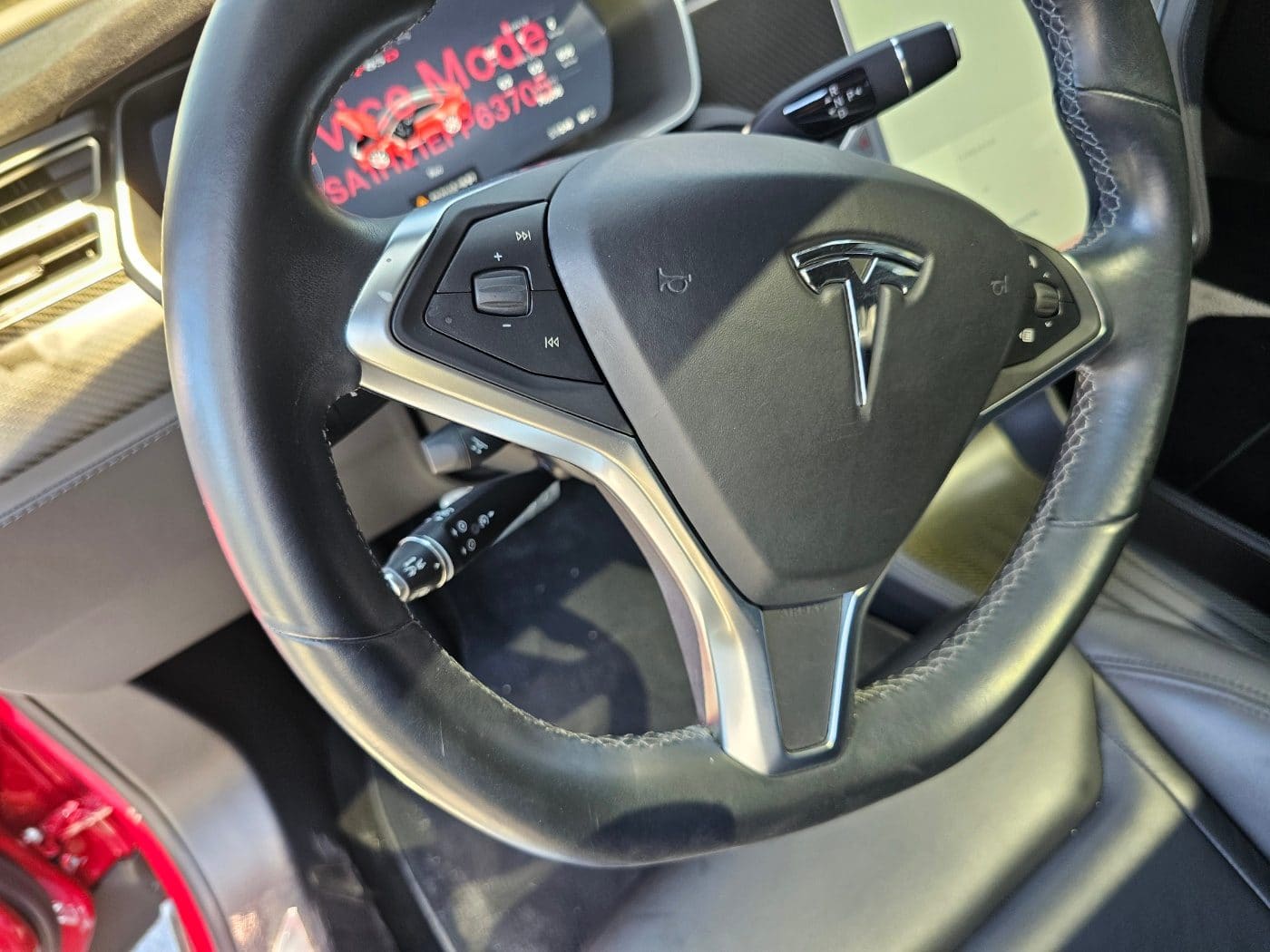 2014 Tesla Model S Performance (S/N: P63705) 39