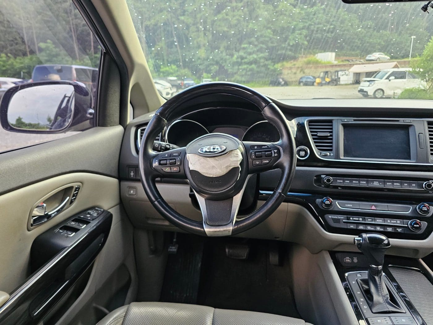 2016 Kia All New Carnival Diesel Limousine (S/N: 092376) 31